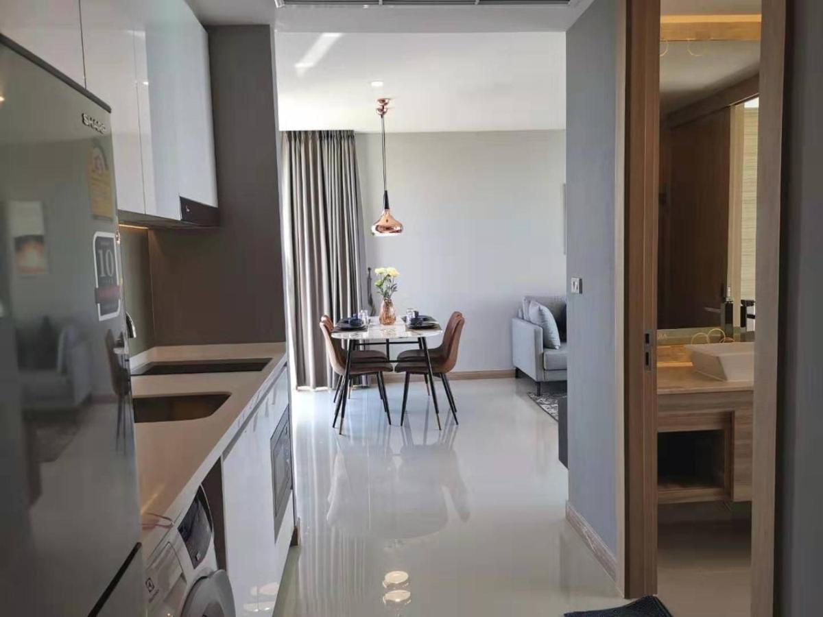 Riviera Jomtien By Daisy Pattaya 2 Lägenhet Exteriör bild