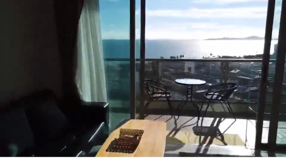 Riviera Jomtien By Daisy Pattaya 2 Lägenhet Exteriör bild